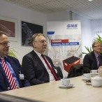 Mit Karl Heinz Hausmann (MdL) und Bernd Lange (MdEP) bei Exide in gutem Gespräch