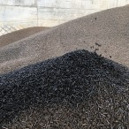 Am Ende sind es Pellets, die als staubfrei gelten und leicht zu transportieren sind.