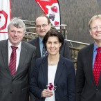 "Familienfoto" auf der Hausberg-Terrasse: Martin Skiebe, Gero Geißlreiter, Carola Schmidt und Dr. Thomas Gans