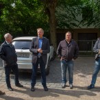 Dr. Thomas Gans dankt allen Beteiligten, die am Bau des Parkplatzes mitgewirkt haben.   - - - Fotos: Karl Heinz Bleß