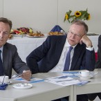 Aufmerksame Zuhörer bei der Vorstellung der Exide: Thomas Oppermann, Stephan Weil und Thomas Gans          ---   Fotos: Karl Heinz Bleß