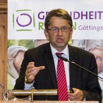 Der Vorstandsvorsitzende der Gesundheitsregion Göttingen, Professor Dr. Heyo K. Kroemer