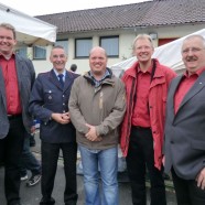 Hoffest der FFW Osterhagen, vlnr: Ingo Fiedler, Ortsbrandmeister Klaus-Dieter Schröder, Michael Schmidt, Dr. Thomas Gans, Hans-Joachim Frank