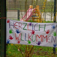 Herzliche Begrüßung am ersten Tag in den neuen Räumen     ---   Fotos: Karl Heinz Bleß