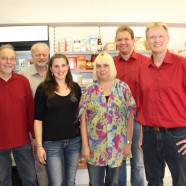 In der BiOase, vlnr: Gerhard Oberländer, Holger Thiesmeyer, Nathalie Rheder, Elke Rheder, Ingo Fiedler, Dr. Thomas Gans